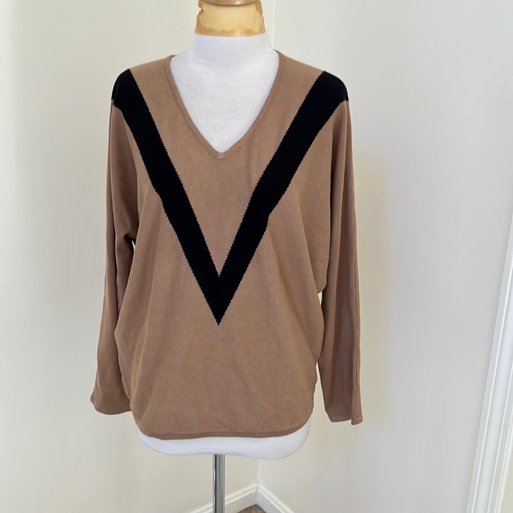 New! Premise large camel/black dolman sleeve pullover top.